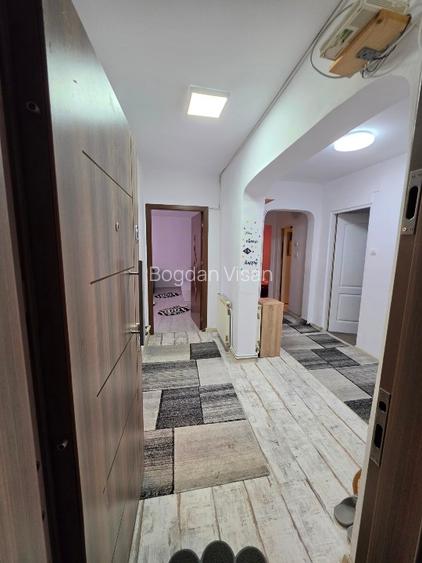 Apartament 4 camere, decomandat, liber!  - 3