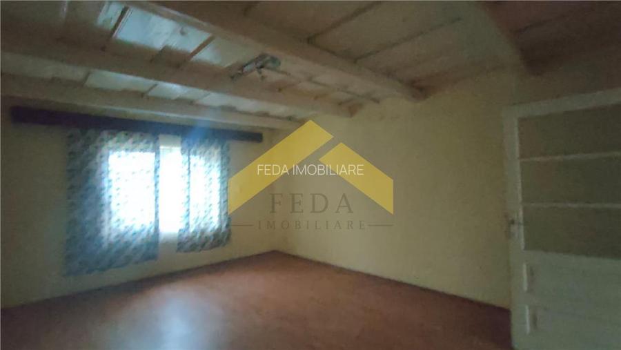 Casa cu teren 1757 mp in Sambateni de vanzare - 8