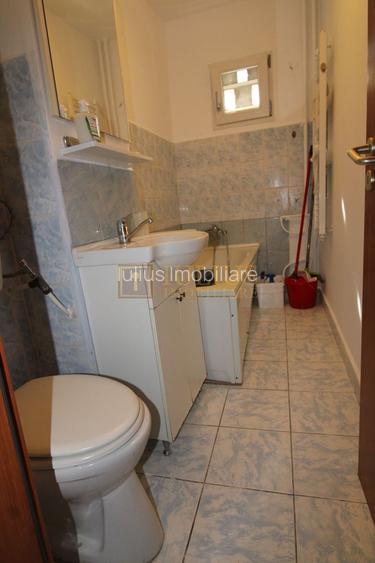 2 camere, vis a vis de Spitalul Judetean, ideal pentru doctori sau studenti - 9