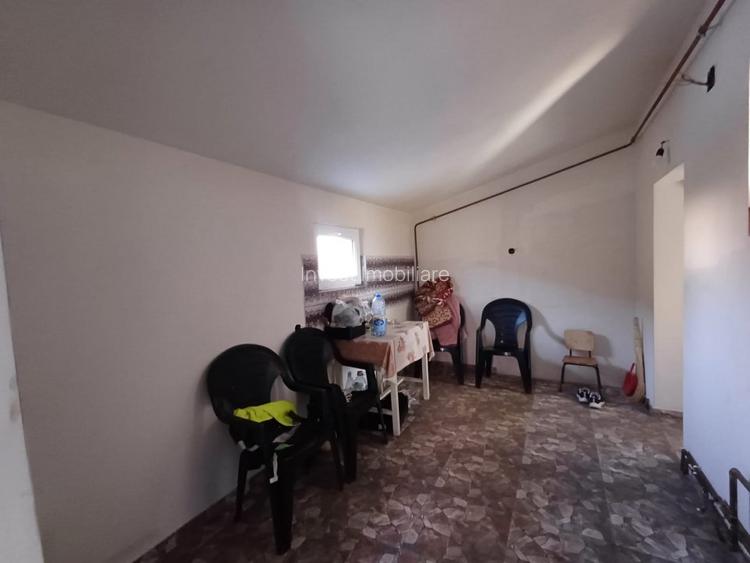 CASA CU 4 CAMERE , BECI SI GARAJ , 825MP TEREN , VOINESTI  - 17