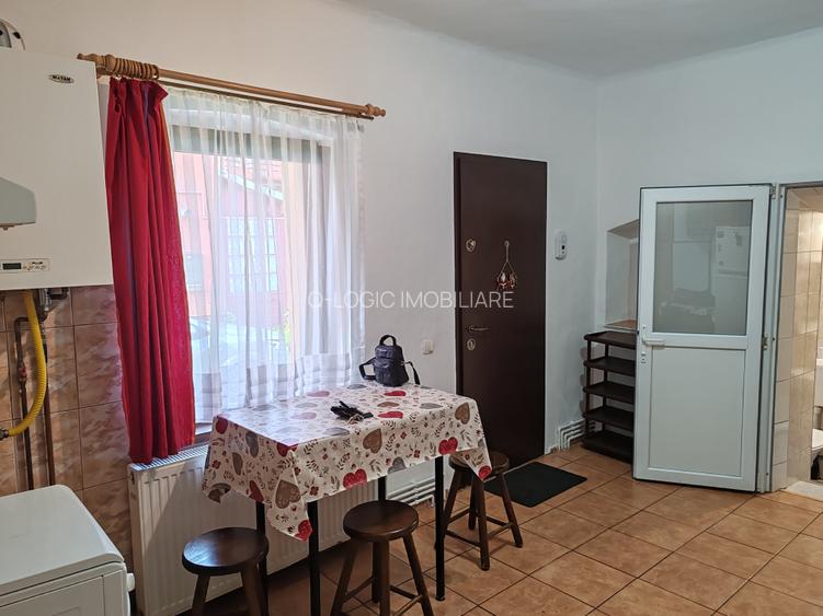 Garsoniera in casa, mobiata si utilata zona Str. Lunga - 4