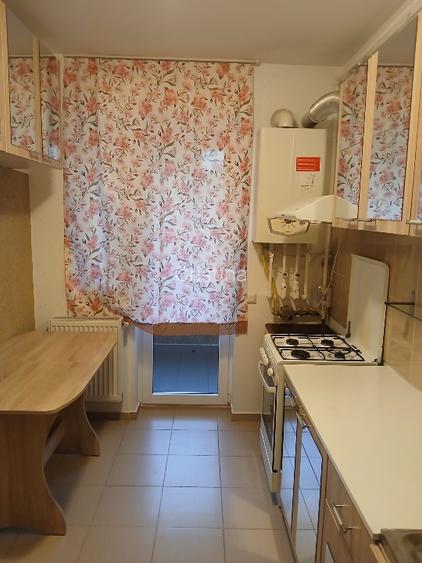 Proprietar vand apart. 2 camere decomandat mobilat utilat Solstitiului 27 - 8