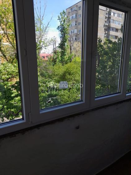 Apartament 3 camere decomandat Drumul Taberei - 7