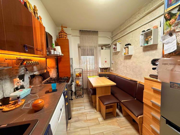 Apartament 2 camere decomandat-59mp-bloc 1986-Granit-Socola - 2