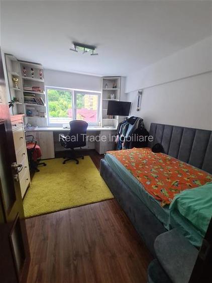 Apartament 4 camere decomandat, etaj intermediar Racadau - 4