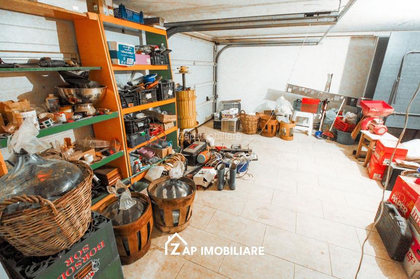Unirii - Casa 170 mp - 5 camere - 900 mp teren - garaj - 17
