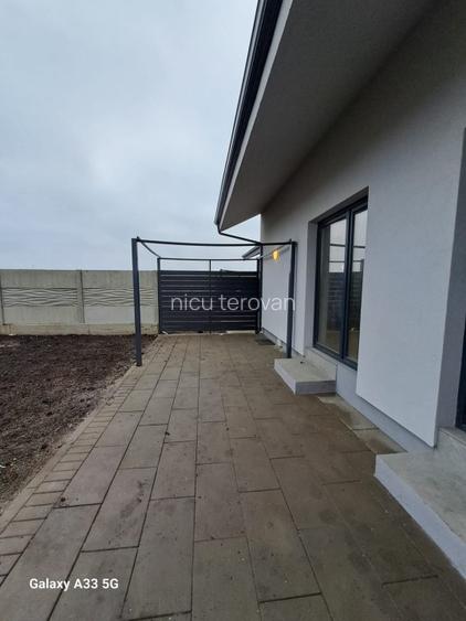 Poprietar inchiriez case 4 camere complet mobilate-utilate Metro2 Torontalului - 14