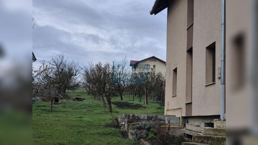 Casa la cheie cu garaj, D+P+E, 200 mpu, 1 400 mpt, central Dezmir - 2
