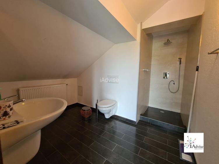 Vila Cu Panorama De Vanzare In Fundata - 57