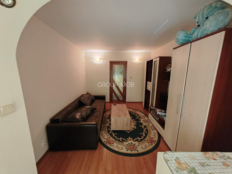 3 camere, etaj 1,zona Narcisa - 2