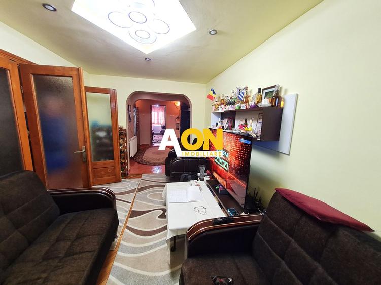 Apartament 3 Camere, 75 mp, Decomandat, Zona Cetate