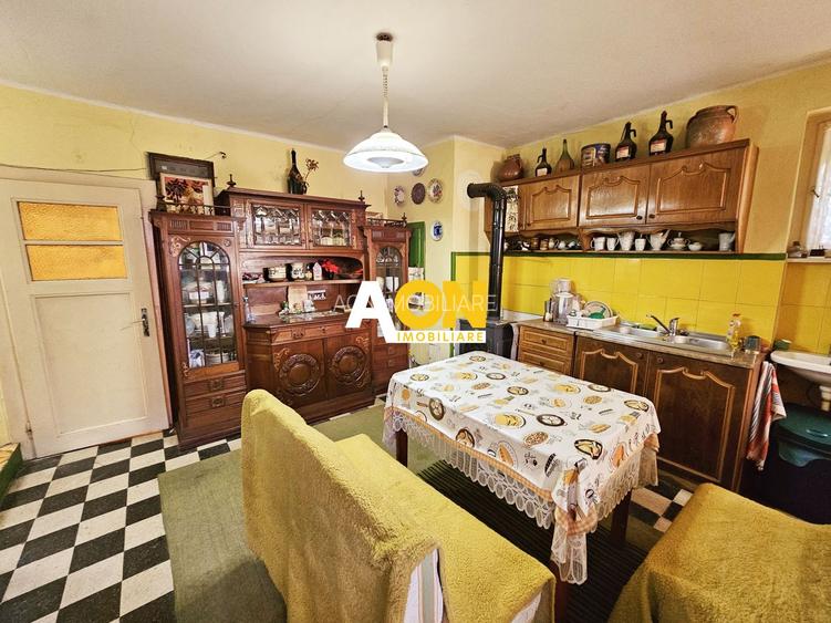 Casa situata in imediata apropiere a Cetatii - 19