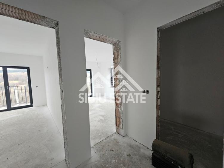 Casa Sibiu, Poplaca 4 camere, 3 bai, terasa si curte NOU - 14