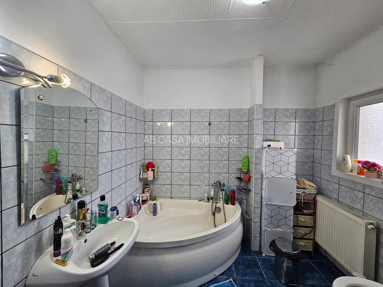 Casă individuală 7 camere, P+E+M, 2000, Timișoara, zona Dâmbovița, comision 0% - 19