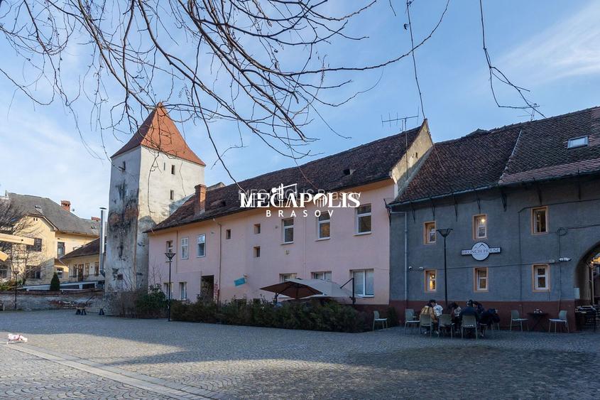 Apartament 2 camere | Piața Sfatului – Centrul Istoric | 50 mp - 4