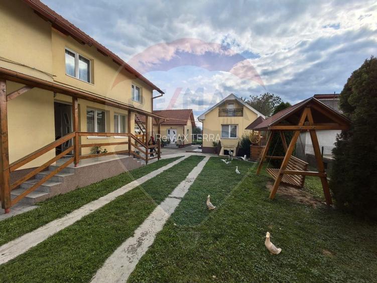 Casă spațioasă cu garaje în Seini | De Vanzare | - 3