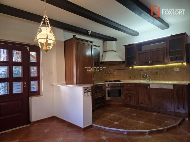  Casa spatioasa 200 mp utili, complet mobilata si utilata – Arad – 187.000 € - 2