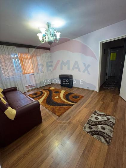 Apartament cu 3 camere de vânzare în zona Craiovita Noua - 5