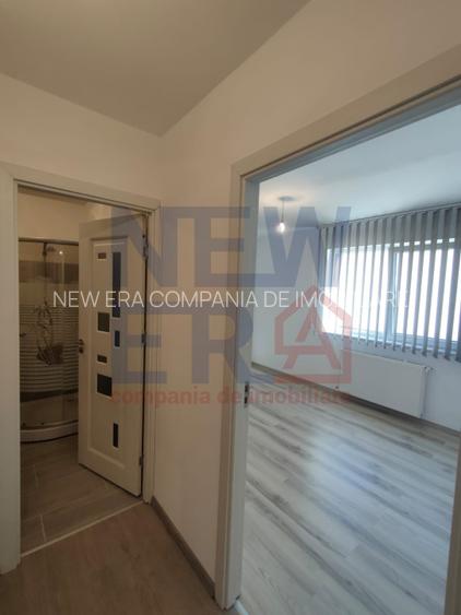 Cladire multifunctionala de vanzare – 24 locuinte, curte, randament ridicat - 18