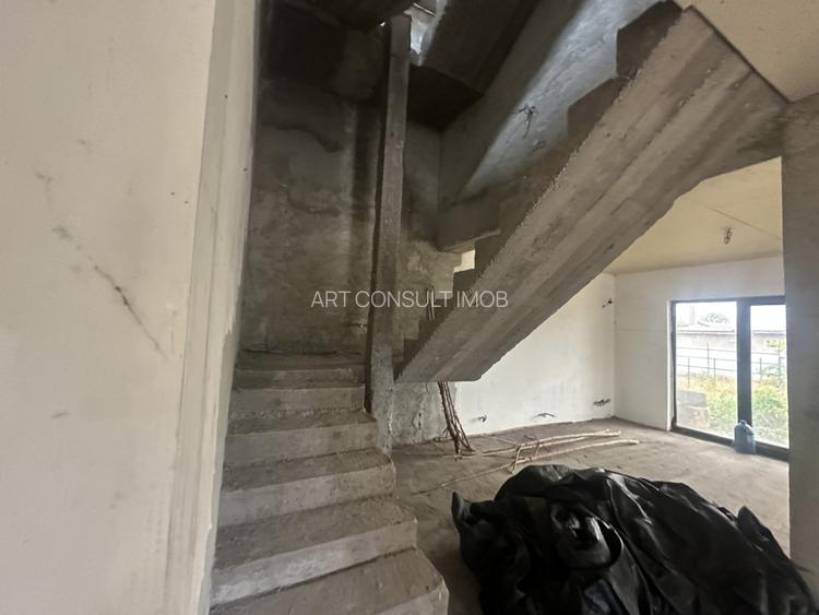  Casa la rosu cu teren 1248 mp | Misleanu, Ialomita | Comision  Cumparator 0 | - 10