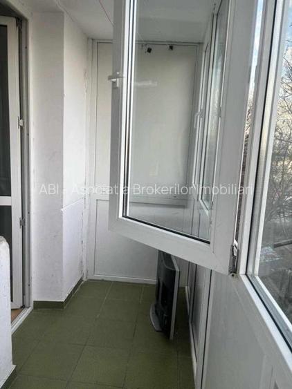 Calea Grivitei--Metrou Grivita,apartament 3 camere  nemobilat/semimob - 6