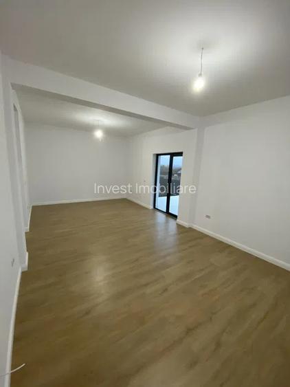 CASA INDIVIDUALA , 4 CAMERE, VALEA ADANCA, 5 DRUMURI - 6