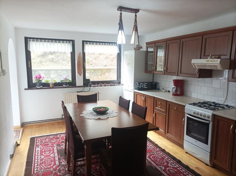 Casa 4 camere pozitie deosebita zona Central - 6