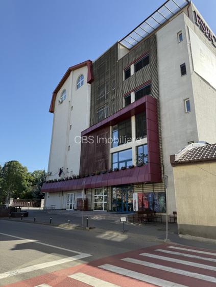 Apartament 2 Cam 35mp Zona Centrală Vizavi de Facultatea FSPAC Str.Aurel Suciu - 12