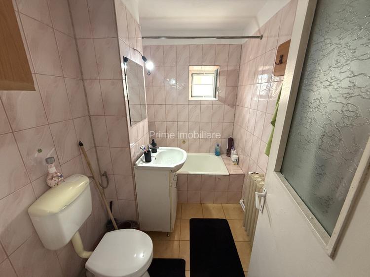 Apartament cu 3 camere de vanzare- Zona Cetate | Etajul 3. - 3