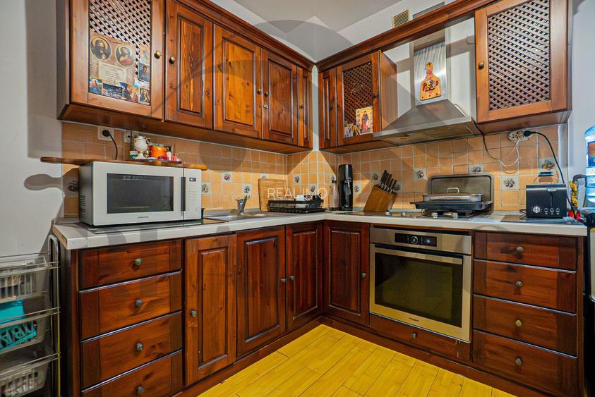 Vilă D+P+1E | 347 mp desfășurat | 487 mp teren | Ovidiu Sud - 13