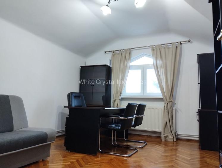 Închiriez apartament 3 camere, Calea Calarasi,renovat,centrală proprie - 2