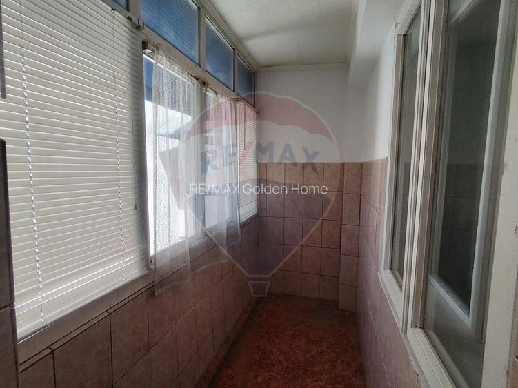 Apartament cu 3 etaj2 - 5