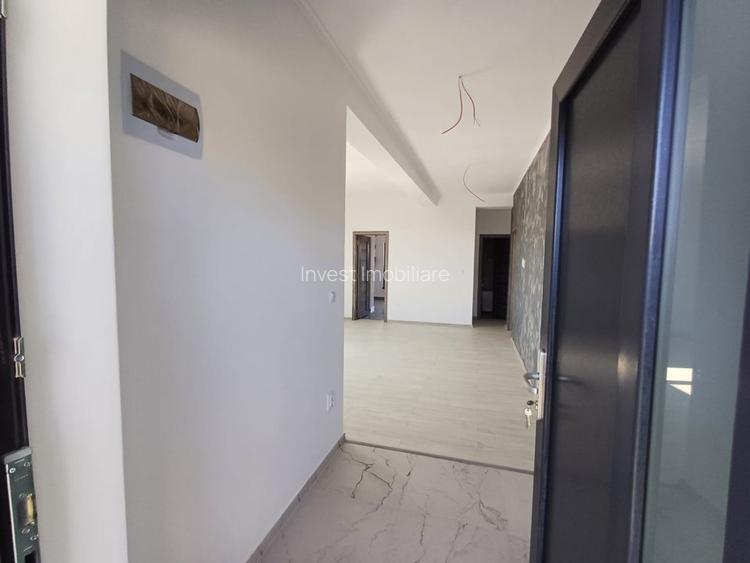 Casa cu 4 camere, 2 bai, beci spatios si 400 mp teren - 17