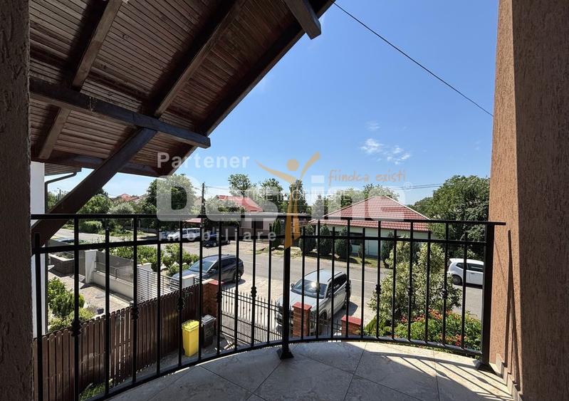 Oferim spre PRIMA inchiere 1/2 duplex renovat complet. - 2