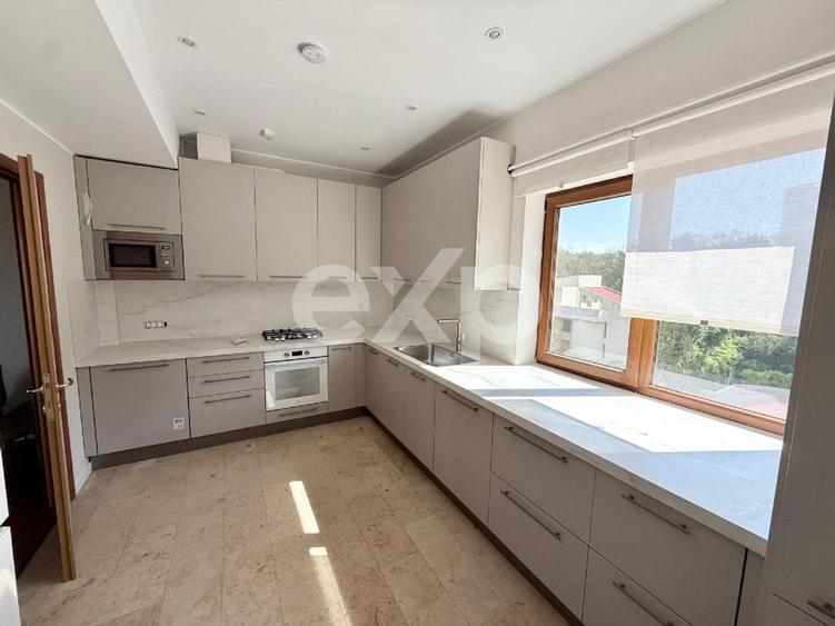 Inchiriere apartament 3 camere camere Floreasca