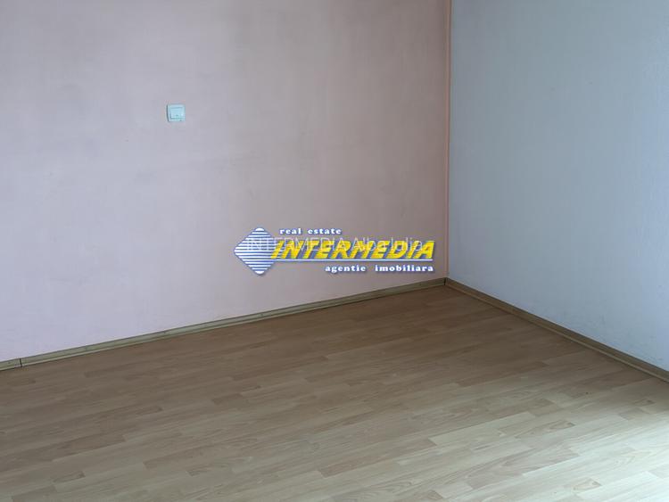 Spatiu de inchiriat I CETATE I 100 mp I Etaj 1 I Ideal pentru  birouri I - 8