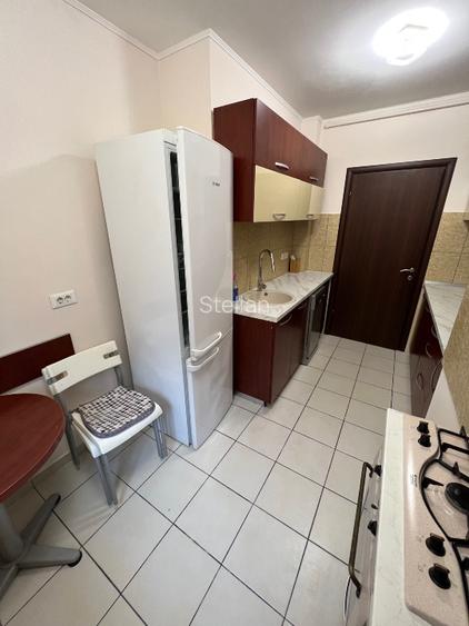 Apartament 3 camere, complet mobilat,utilat, decomandat et 2 din 4 stradal, lift - 9