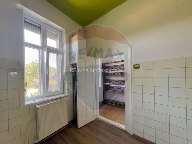 Casă / Vilă cu 6 camere de vânzare în zona Elisabetin - 11