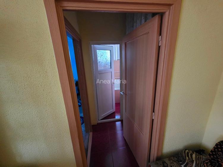 Apartament 3 camere, 64 mp, centrală proprie, balcon închis – Năvodari, str. Tin - 9