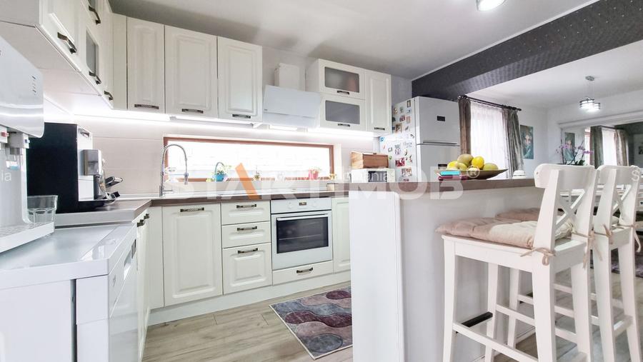 Casa mobilata Central Sanpetru - 60