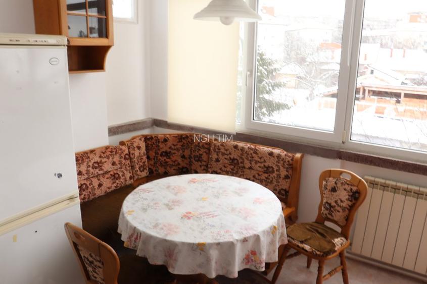 Apartament in vilă,  Zona Favorit - 7