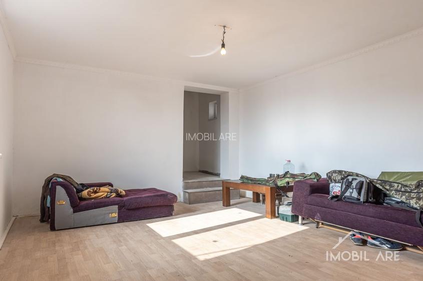 Casă spațioasă cu potențial de renovare și personalizare, în Viișoara - 12