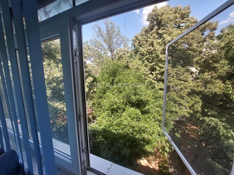 Vanzare apartament 2 camere in Titan, mobilat, utilat- 4min metrou C.Georgian - 5