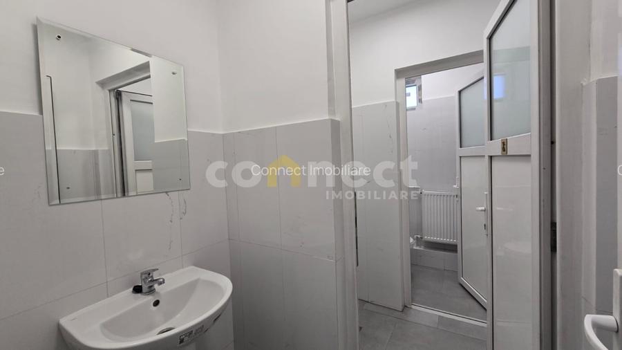 Imobil P+2E+M de inchiriat in zona Garii/Parcul Feroviarilor - 40 parcari - 24