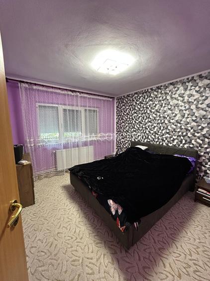 3 CAMERE DECOMANDATE CF. O - POARTA 6/PIATA ROSIE - 5