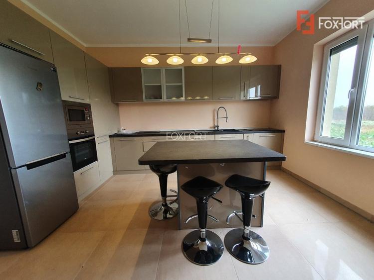 Casa cu 5 camere, 236 mp, teren 5805 mp, Brestea - Denta  - 3