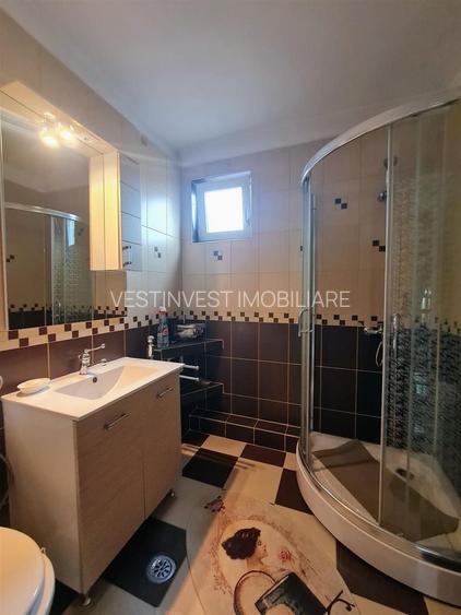 Casa D+P+E  zona Garii Oradea - 6