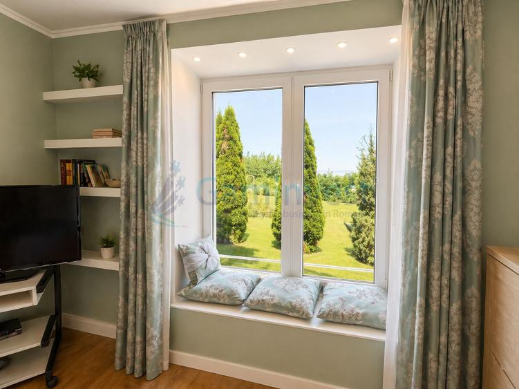 Casă spațioasă, 400 mp utili, teren 1650 mp, dublu front – Paleu, Bihor