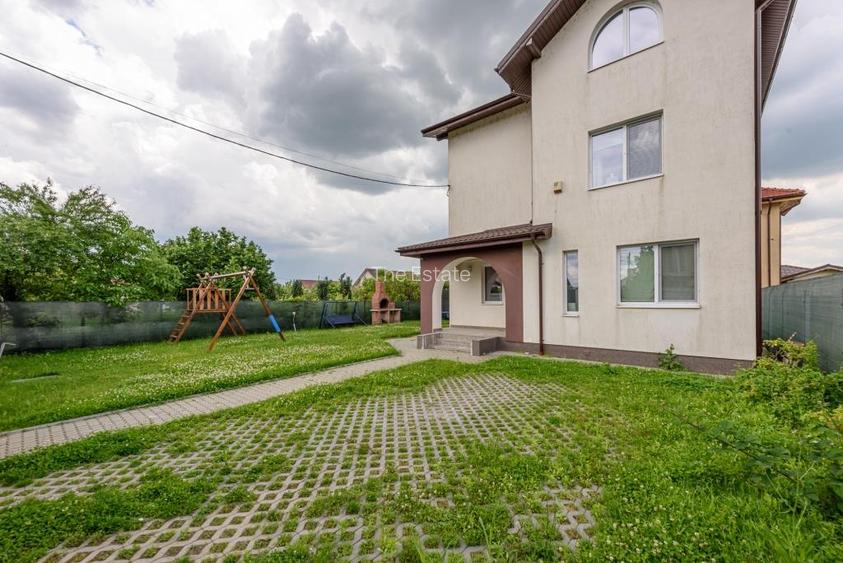 Vilă Spațioasă de Închiriat în Crevedia – Ideală pentru Familie (P+1+M) - 39