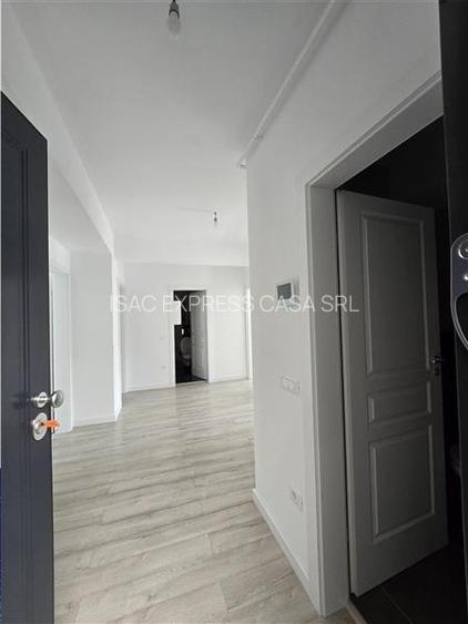 Apartament tip penthouse -111 mp, 4 camere, 2 bai, terasa 18 mp Finalizat, intab - 12